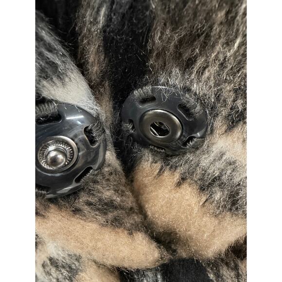 Isaac Mizrahi Live Brushed Plaid Belted Coat – Size 14 - Picture 4 of 8